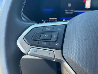 Volkswagen Taos 2023 SE 4dr SUV