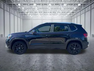 Volkswagen Taos 2023 SE 4dr SUV