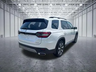 Honda Pilot 2024 Touring 4dr SUV