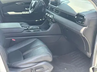 Honda Pilot 2024 Touring 4dr SUV