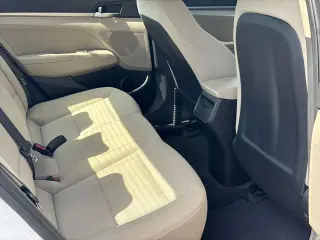 Hyundai ELANTRA 2018 SEL 4dr Sedan (US)