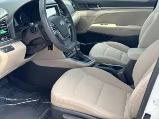 Hyundai ELANTRA 2018 SEL 4dr Sedan (US)