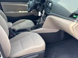 Hyundai ELANTRA 2018 SEL 4dr Sedan (US)