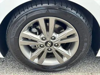 Hyundai ELANTRA 2018 SEL 4dr Sedan (US)