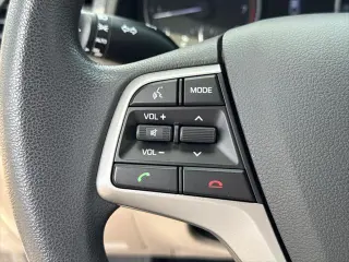Hyundai ELANTRA 2018 SEL 4dr Sedan (US)