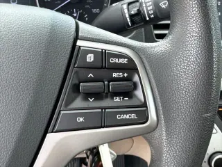 Hyundai ELANTRA 2018 SEL 4dr Sedan (US)