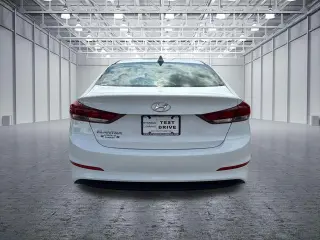 Hyundai ELANTRA 2018 SEL 4dr Sedan (US)