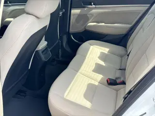 Hyundai ELANTRA 2018 SEL 4dr Sedan (US)