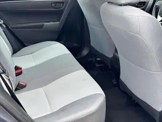 Toyota Corolla 2016 L 4dr Sedan 6M