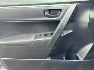 Toyota Corolla 2016 L 4dr Sedan 6M