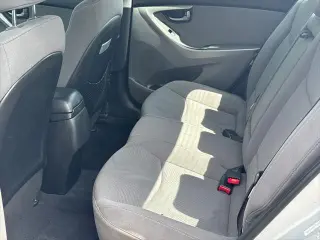 Hyundai ELANTRA 2015 SE 4dr Sedan 6M