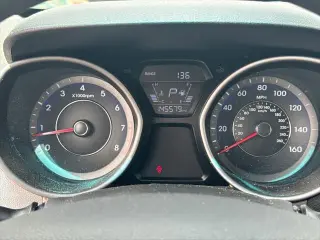 Hyundai ELANTRA 2015 SE 4dr Sedan 6M