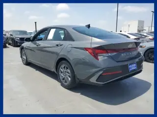 Hyundai ELANTRA 2024 SEL 4dr Sedan