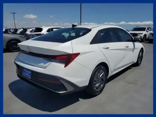 Hyundai ELANTRA 2024 SEL 4dr Sedan