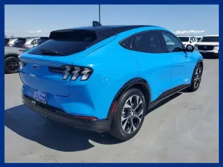 Ford Mustang Mach-E 2023 AWD Premium 4dr SUV