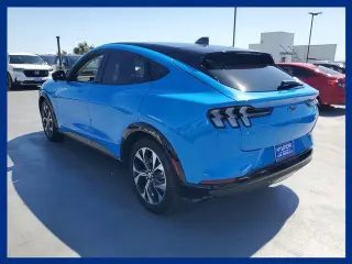Ford Mustang Mach-E 2023 AWD Premium 4dr SUV