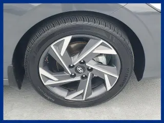 Hyundai ELANTRA 2025 SEL Sport 4dr Sedan