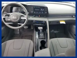 Hyundai ELANTRA 2025 SEL Sport 4dr Sedan