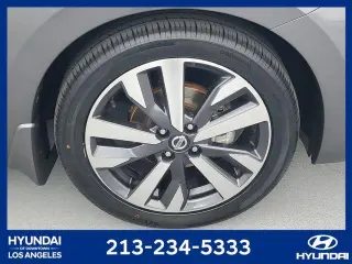 Nissan Versa 2020 SR 4dr Sedan