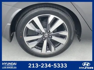 Nissan Versa 2020 SR 4dr Sedan