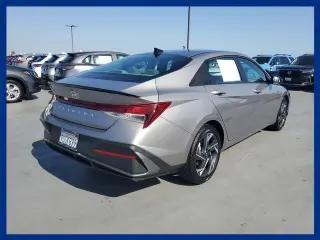 Hyundai ELANTRA 2025 SEL Sport 4dr Sedan