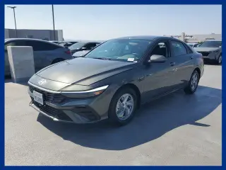 Hyundai ELANTRA 2026 SE 4dr Sedan