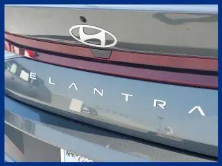 Hyundai ELANTRA 2026 SE 4dr Sedan