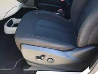 Chrysler Voyager 2022 LX 4dr Mini-Van