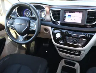 Chrysler Voyager 2022 LX 4dr Mini-Van