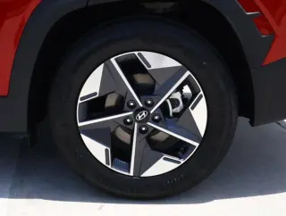 Hyundai TUCSON 2026 SEL Premium 4dr SUV