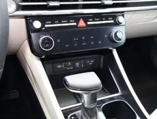 Hyundai TUCSON 2026 SEL Premium 4dr SUV