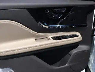Lincoln Corsair 2024 Reserve 4dr SUV