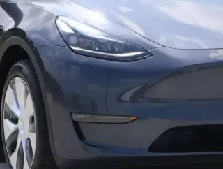 Tesla Model Y 2023 AWD Long Range 4dr Crossover