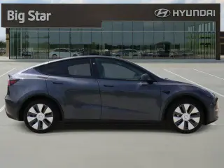 Tesla Model Y 2023 AWD Long Range 4dr Crossover