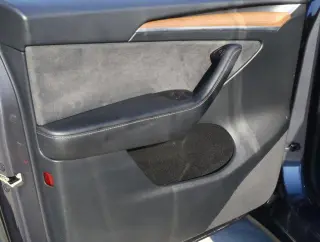 Tesla Model Y 2023 AWD Performance 4dr Crossover