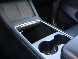 Tesla Model Y 2023 AWD Performance 4dr Crossover