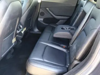 Tesla Model Y 2023 AWD Performance 4dr Crossover
