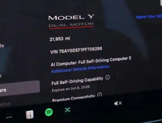 Tesla Model Y 2023 AWD Performance 4dr Crossover