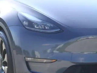 Tesla Model Y 2023 AWD Performance 4dr Crossover