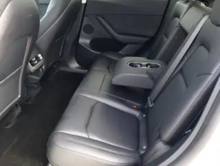 Tesla Model Y 2022 AWD Performance 4dr Crossover