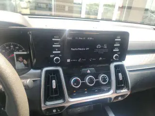 Kia Sorento 2022 LX 4dr SUV