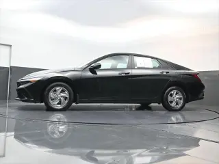 Hyundai ELANTRA 2026 SE 4dr Sedan