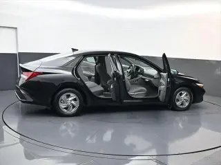 Hyundai ELANTRA 2026 SE 4dr Sedan