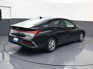 Hyundai ELANTRA 2026 SE 4dr Sedan