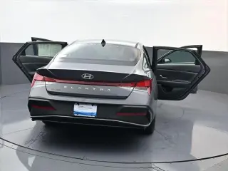 Hyundai ELANTRA 2026 SE 4dr Sedan