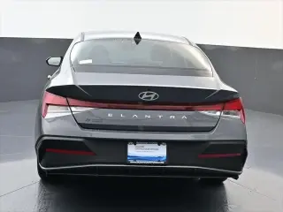 Hyundai ELANTRA 2026 SE 4dr Sedan
