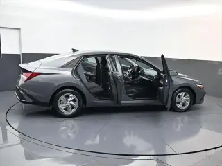 Hyundai ELANTRA 2026 SE 4dr Sedan