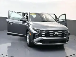 Hyundai TUCSON 2026 SE 4dr SUV