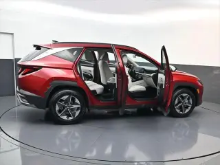 Hyundai TUCSON 2025 SEL 4dr SUV