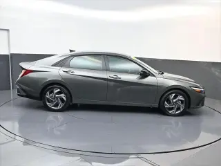 Hyundai ELANTRA 2025 SEL Sport 4dr Sedan